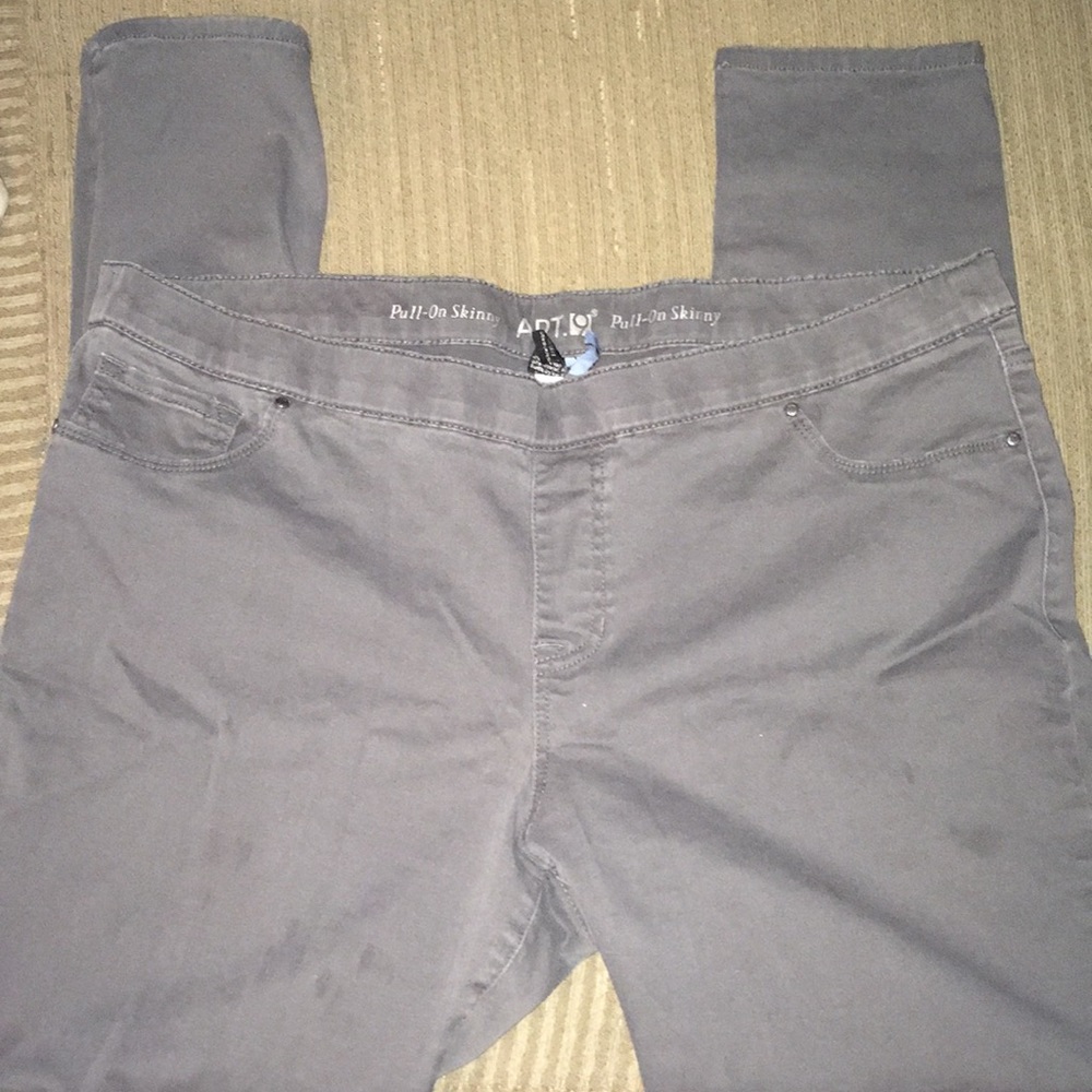 Apt 9 skinny pull on size xl